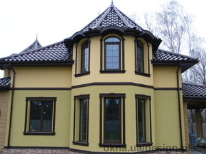 Загородный дом с арочными окнами из цветного профиля со шпросами &mdash; 